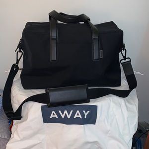Away Carryon Centerfold Garment Sleeve 